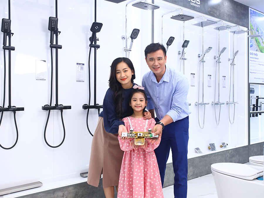 Showroom - 1